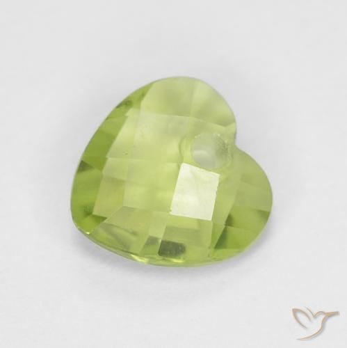0.75ct 자연스러운 미디엄 그린 감람석, 마음, VS