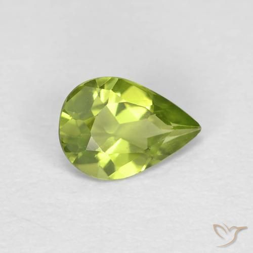 0.61ct 자연스러운 활기찬 녹색 감람석, 배 모양, VVS-VS