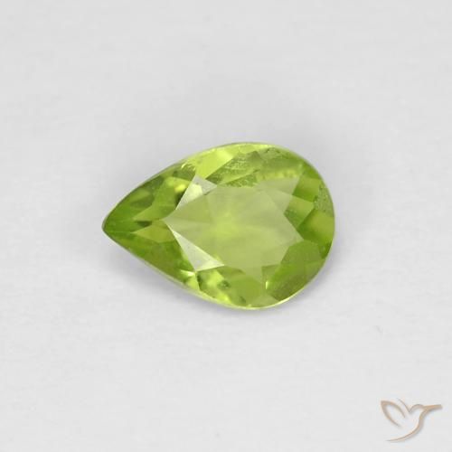 0.52ct 자연스러운 미디엄 그린 감람석, 배 모양, VS