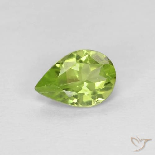 0.67ct 자연스러운 활기찬 황록색 감람석, 배 모양, VVS-VS