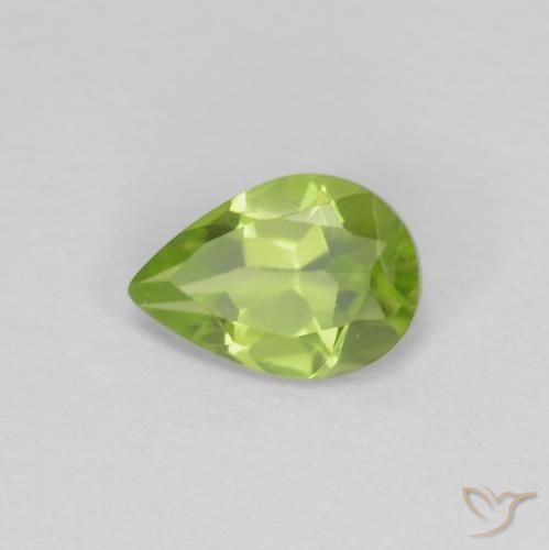 0.73ct 자연스러운 미디엄 그린 감람석, 배 모양, VS