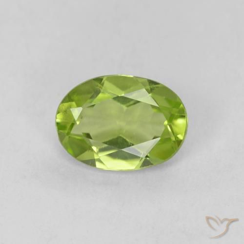 0.80ct 자연스러운 미디엄 그린 감람석, 타원형, VVS