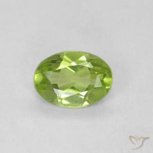 0.59ct 자연스러운 미디엄 그린 감람석, 타원형, VVS