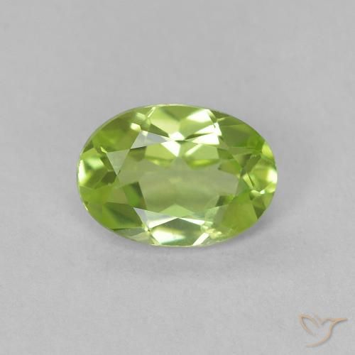 0.80ct 자연스러운 활기찬 녹색 감람석, 타원형, VVS-VS
