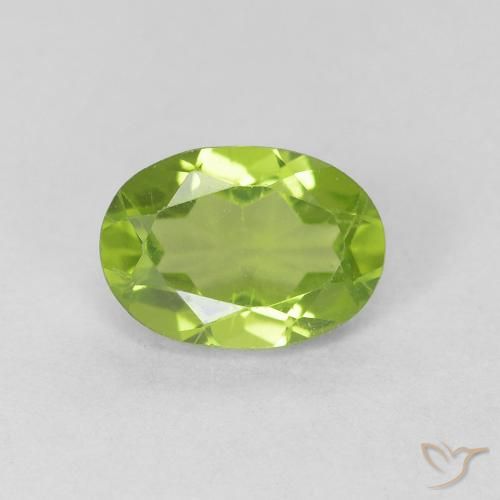0.93ct 자연스러운 미디엄 그린 감람석, 타원형, VS