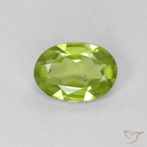 0.76ct 자연스러운 미디엄 그린 감람석, 타원형, VVS-VS