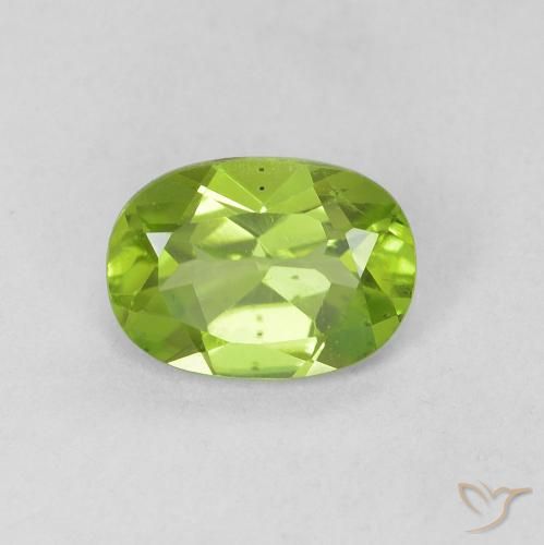 0.90ct 자연스러운 활기찬 녹색 감람석, 타원형, VVS-VS