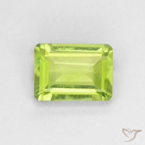 0.88ct 자연스러운 밝은 녹색 감람석, 에메랄드 컷, VVS-VS