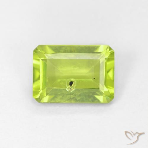1.04ct 자연스러운 미디엄 그린 감람석, 에메랄드 컷, VS-SI