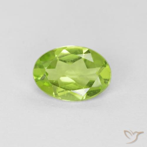 0.76ct 자연스러운 활기찬 녹색 감람석, 타원형, VS