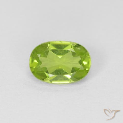 0.92ct 자연스러운 미디엄 그린 감람석, 타원형, VVS-VS