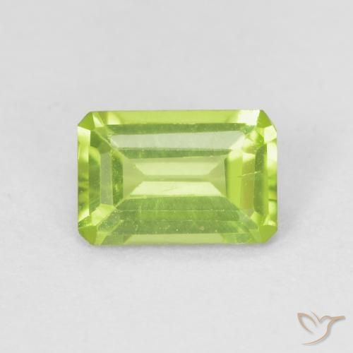 0.56ct 자연스러운 밝은 녹색 감람석, 에메랄드 컷, VS