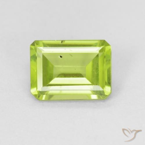0.94ct 자연스러운 밝은 녹색 감람석, 에메랄드 컷, VS