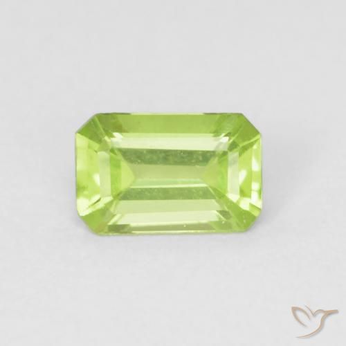 0.51ct 자연스러운 연한 초록색 감람석, 에메랄드 컷, VVS