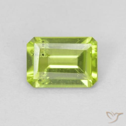 0.96ct 자연스러운 밝은 녹색 감람석, 에메랄드 컷, VS