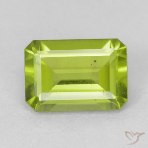 0.90ct 자연스러운 밝은 녹색 감람석, 에메랄드 컷, VVS