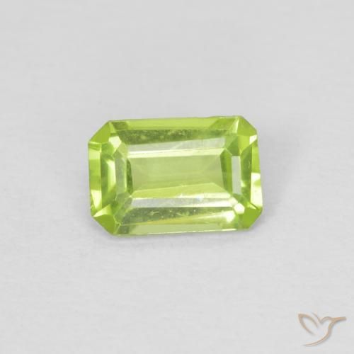 0.49ct 자연스러운 미디엄 그린 감람석, 에메랄드 컷, VVS-VS
