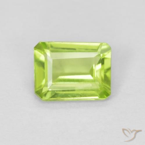 0.76ct 자연스러운 밝은 녹색 감람석, 에메랄드 컷, VVS-VS