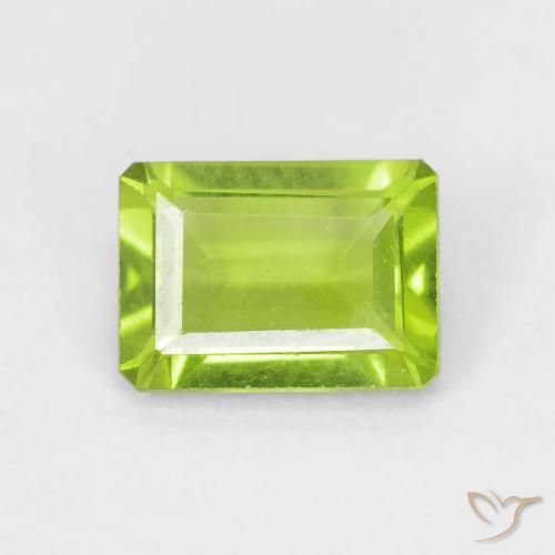 1.08ct 자연스러운 밝은 녹색 감람석, 에메랄드 컷, VVS-VS