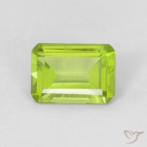 0.92ct 자연스러운 밝은 녹색 감람석, 에메랄드 컷, VVS-VS