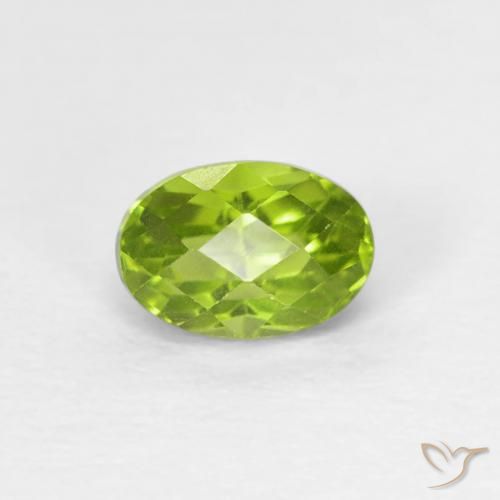 0.66ct 자연스러운 밝은 녹색 감람석, 타원형, VVS-VS