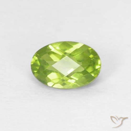 0.62ct 자연스러운 라이트 라이블리 그린 감람석, 타원형, VVS-VS