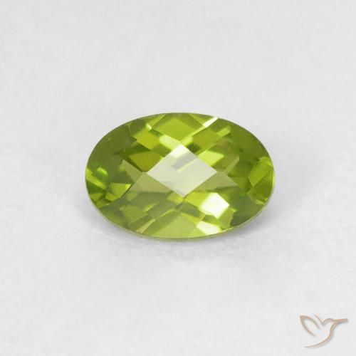 0.55ct 자연스러운 활기찬 녹색 감람석, 타원형, VVS-VS