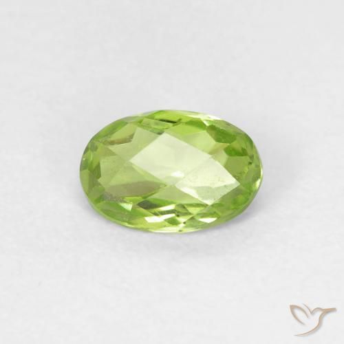0.58ct 자연스러운 라이트 라이블리 그린 감람석, 타원형, VVS-VS