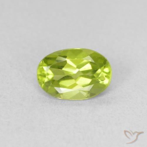 0.83ct 자연스러운 활기찬 황록색 감람석, 타원형, VVS-VS