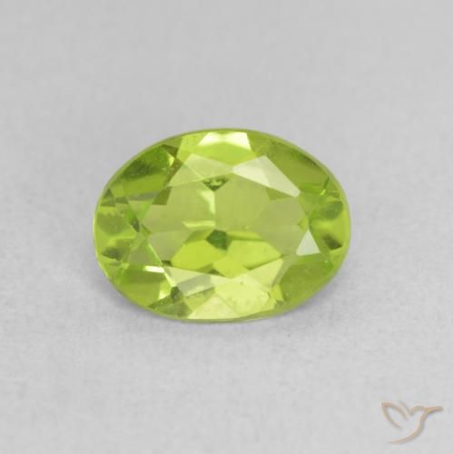 1.07ct 자연스러운 활기찬 황록색 감람석, 타원형, VVS-VS