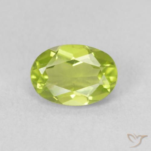 0.93ct 자연스러운 미디엄 그린 감람석, 타원형, VS