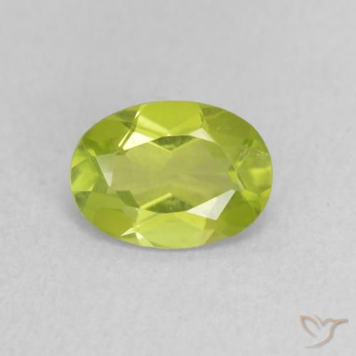 0.81ct 자연스러운 활기찬 황록색 감람석, 타원형, VS