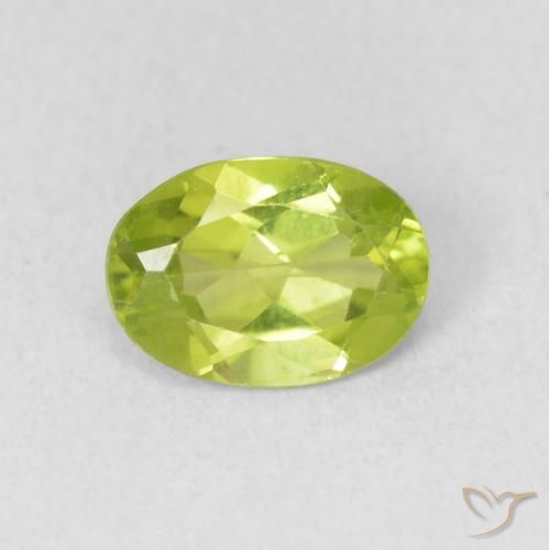 0.85ct 자연스러운 활기찬 황록색 감람석, 타원형, VS