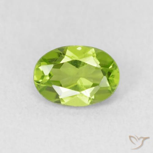 0.98ct 자연스러운 활기찬 녹색 감람석, 타원형, VS