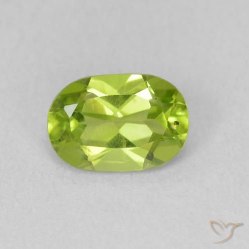 0.86ct 자연스러운 활기찬 황록색 감람석, 타원형, VS