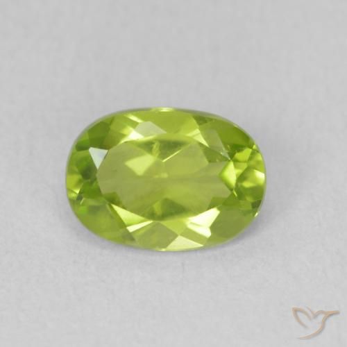 0.92ct 자연스러운 미디엄 그린 감람석, 타원형, VS