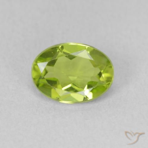 1.07ct 자연스러운 미디엄 그린 감람석, 타원형, VVS-VS