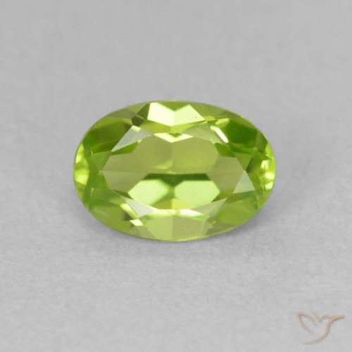 0.96ct 자연스러운 활기찬 녹색 감람석, 타원형, VS
