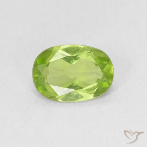 0.79ct 자연스러운 활기찬 녹색 감람석, 타원형, VVS