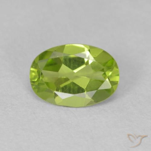 0.76ct 자연스러운 활기찬 녹색 감람석, 타원형, VVS