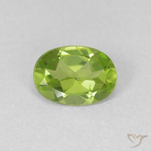 0.77ct 자연스러운 활기찬 녹색 감람석, 타원형, VVS-VS