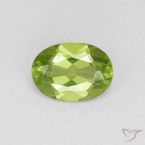 0.90ct 자연스러운 활기찬 녹색 감람석, 타원형, VVS-VS