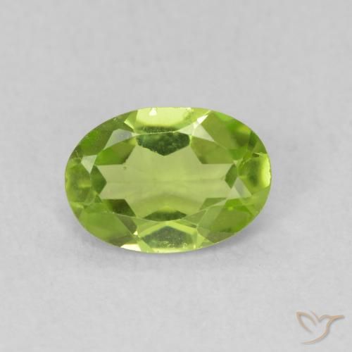 0.75ct 자연스러운 활기찬 녹색 감람석, 타원형, VS