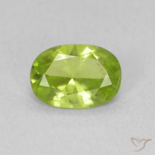 0.80ct 자연스러운 활기찬 녹색 감람석, 타원형, VS