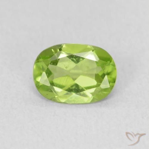 0.85ct 자연스러운 황록색 감람석, 타원형, VS