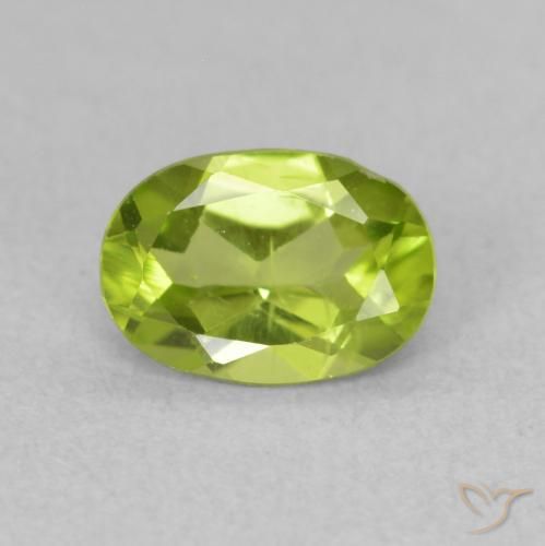 0.84ct 자연스러운 밝은 녹색 감람석, 타원형, VS