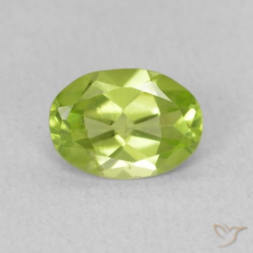 0.80ct 자연스러운 밝은 녹색 감람석, 타원형, VS