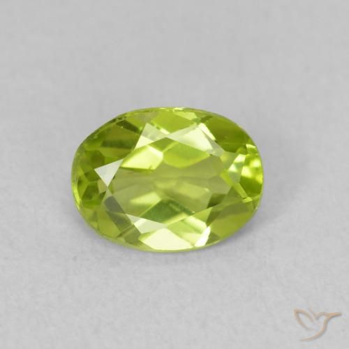 0.78ct 자연스러운 밝은 녹색 감람석, 타원형, VVS-VS