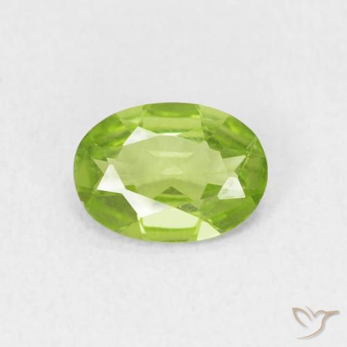 0.72ct 자연스러운 활기찬 녹색 감람석, 타원형, VVS-VS