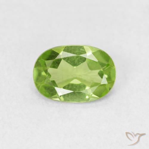 0.77ct 자연스러운 활기찬 녹색 감람석, 타원형, VVS-VS
